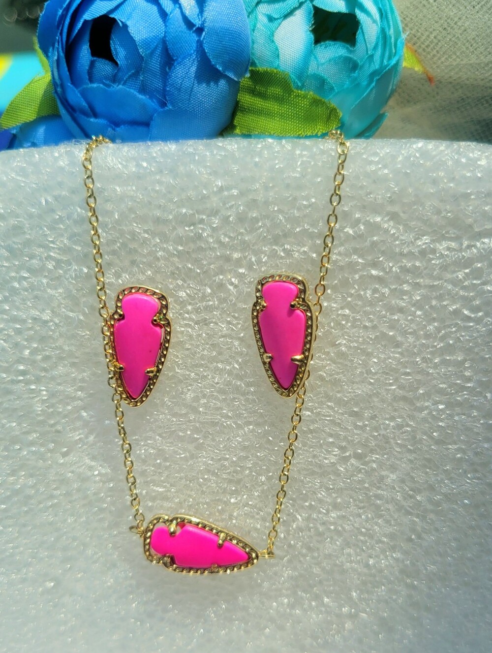 HTF Retired Kendra Scott Skylie & Skylette Magenta/Hot Pink & Gold Set